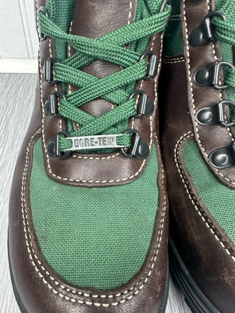 VASQUE 8099 Skywalk Brown Green Leather Hiking Boots Boys Size 3 1/2